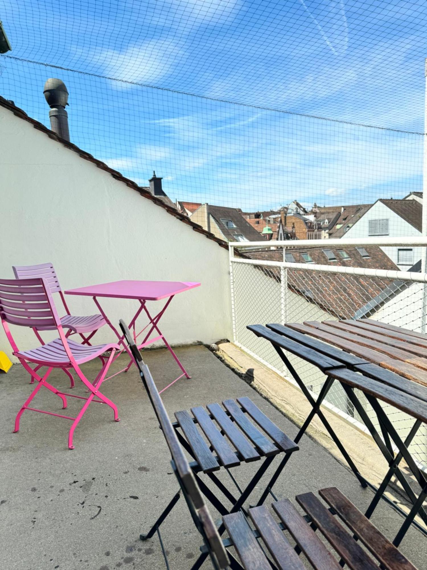 City Center Rooftop Balcony-Studio At Town Hall Basel Dış mekan fotoğraf